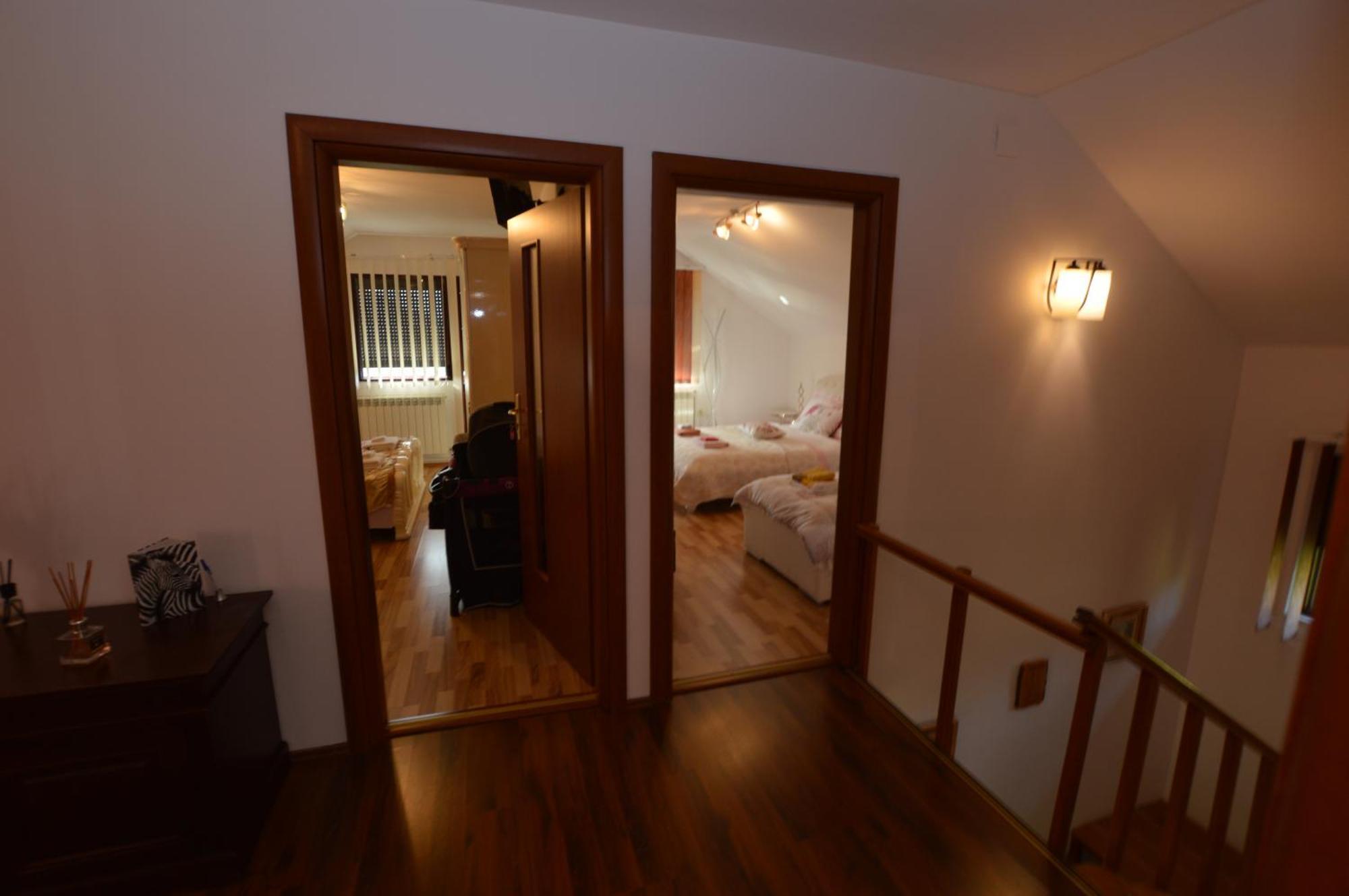 Villa Casa Irina Piatra Neamţ Exterior foto